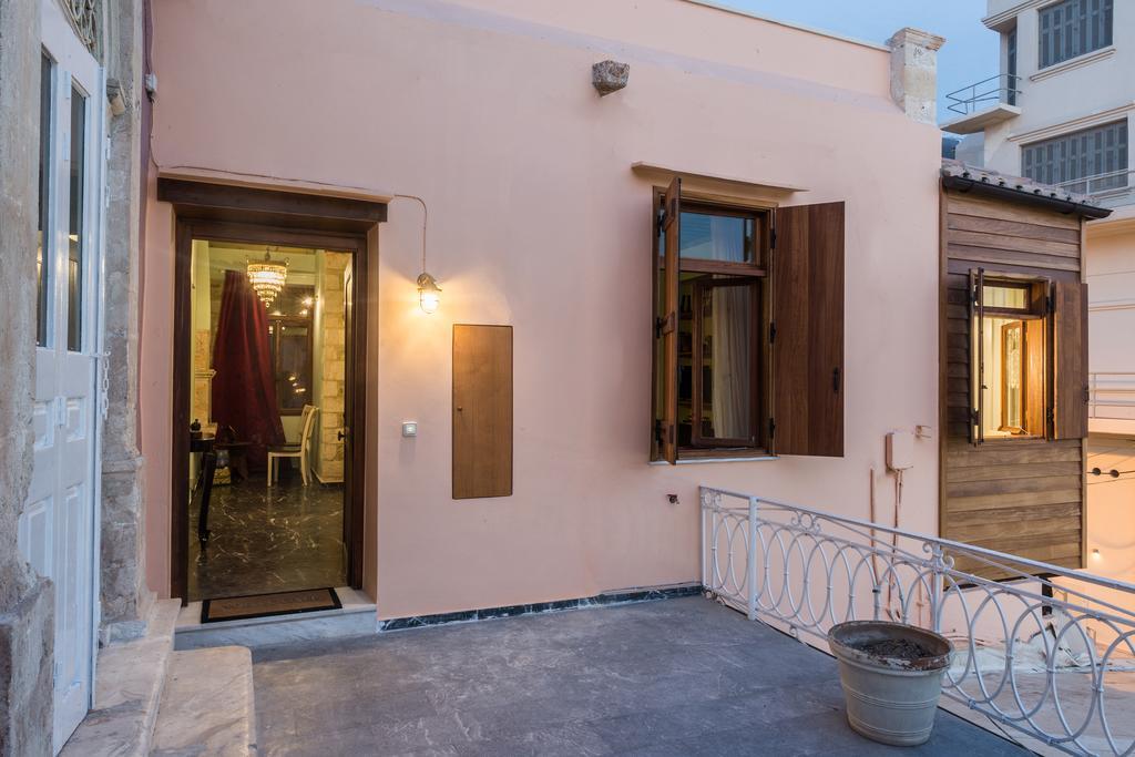 Plaza Apartment Ханя Екстериор снимка